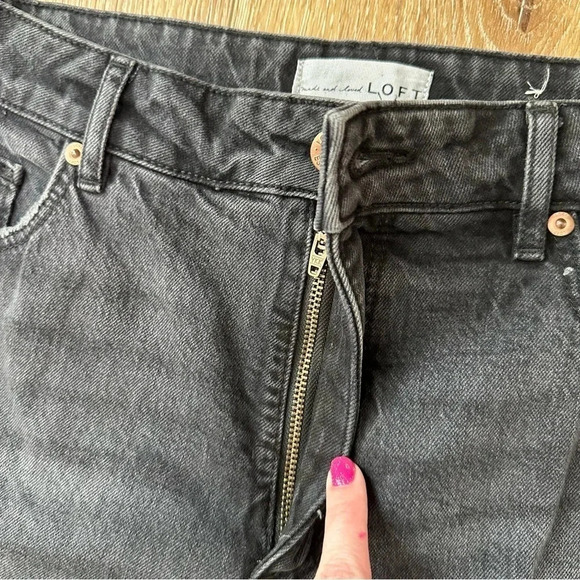 Loft Made and Loved The Curvy Straight Crop Black Mid-Rise Denim Size 28/6 GUC - Picture 3 of 9